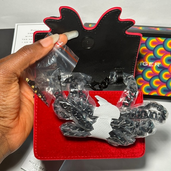 Kurt Geiger Shoreditch Micro Bow Bag - Picture 11 of 16